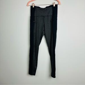 Champion Black and Gray Chevron Leggings size Medium